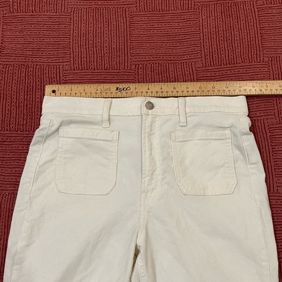 GAP Women's size 29 / 8 Wide Leg Cream corduroy jeans with flat front pockets - Picture 6 of 14